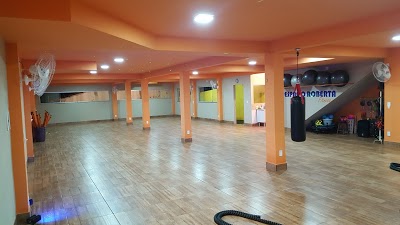 Espaço Roberta Fitness- Ritmos E Funcional